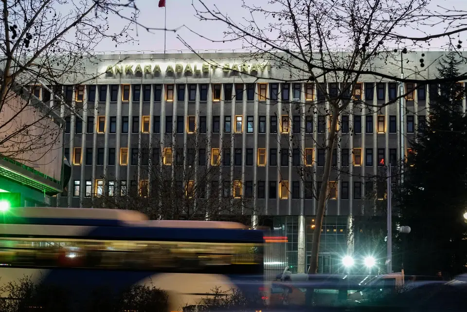 FETÖ’nün askeri mahrem yapılanmasına Konya merkezli 9 ilde operasyon: 5 tutuklama. Adliye binası. Temsili fotoğraf.