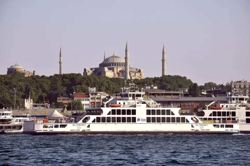 Pazar günü İstanbul sahil yolunda koşu nedeniyle trafik düzenlemesi. Temsili fotoğraf; haber konusu olayın görüntüsü değildir.