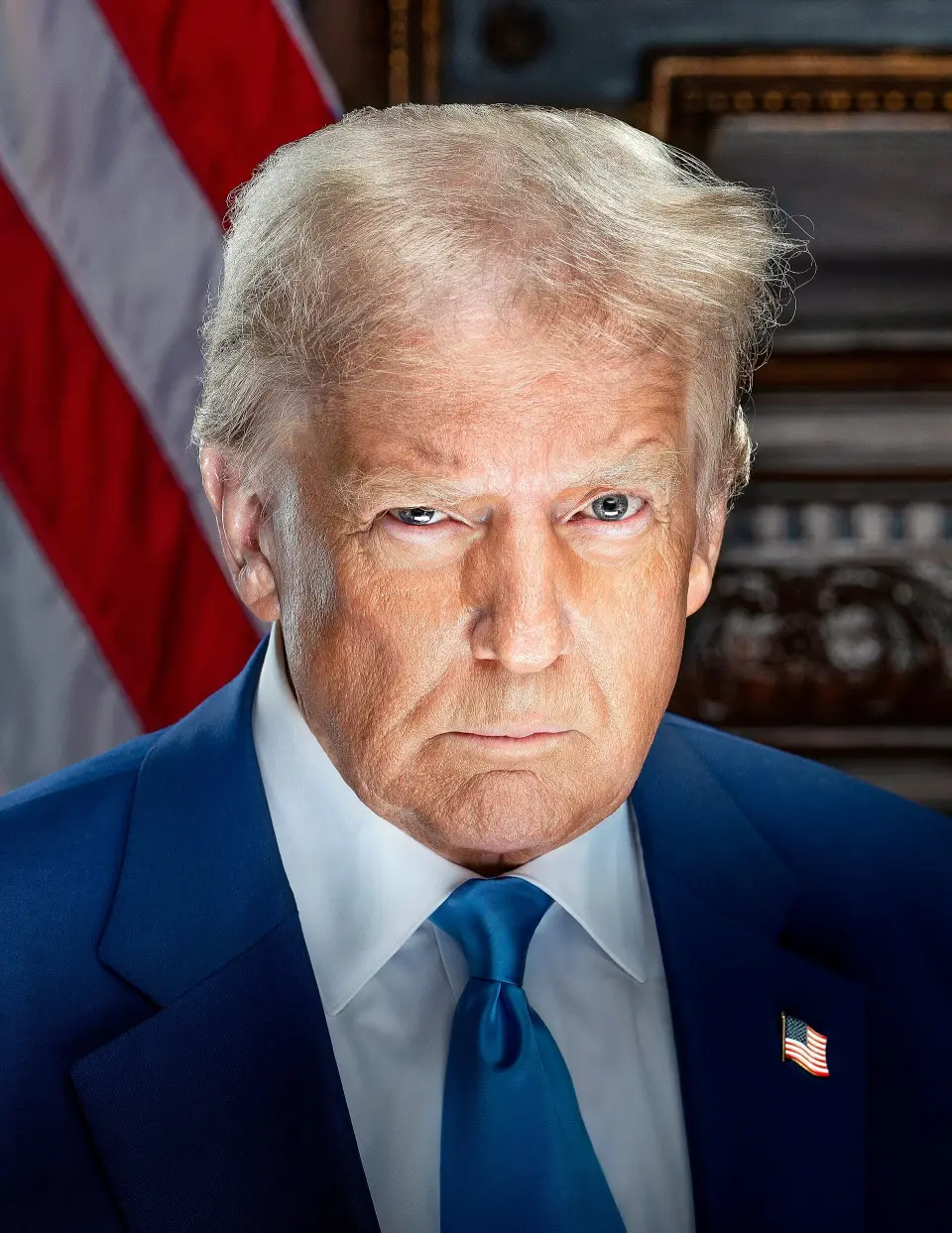 Trump petrol fiyatları için İran anlaşmasını işaret etti. Donald Trump’ın resmî arşiv portresi.